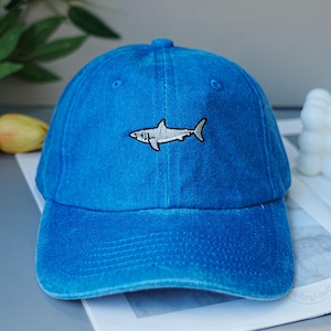 Gestickte Haifisch-Baseballmütze für Papa, Im Freien Fisch gestickte Baseballmütze, Meerestierliebhaber-Hut, kundenspezifische Baseballmütze, Vatertagsgeschenke