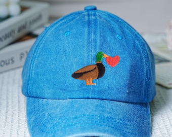 Embroidered Mallard Duck Hats, Creative Duck Biting a Heart Baseball Hats, Funny Embroidered Animals Cap, Mallard Duck Trucker Hat, Gifts