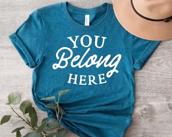 Sie gehören hier Shirt, Sie sind wichtig Shirt, Positivität Shirt, trendiges T-Shirt, jemand liebt Sie Shirt, gewelltes Shirt