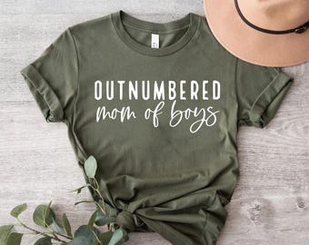 Chemise maman de garçons en infériorité numérique