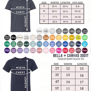 Puede incluir: Una camiseta azul marino para j&oacute;venes con medidas de ancho y largo en pulgadas. La imagen tambi&eacute;n muestra una carta de colores y una tabla de tallas para camisetas de manga corta para j&oacute;venes y ni&ntilde;os peque&ntilde;os.