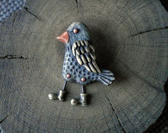 Vogel in laarzen, handgemaakte houten koperen broche, vogelbroche, vogelpin, ongebruikelijke broche, geïnspireerd op de natuur