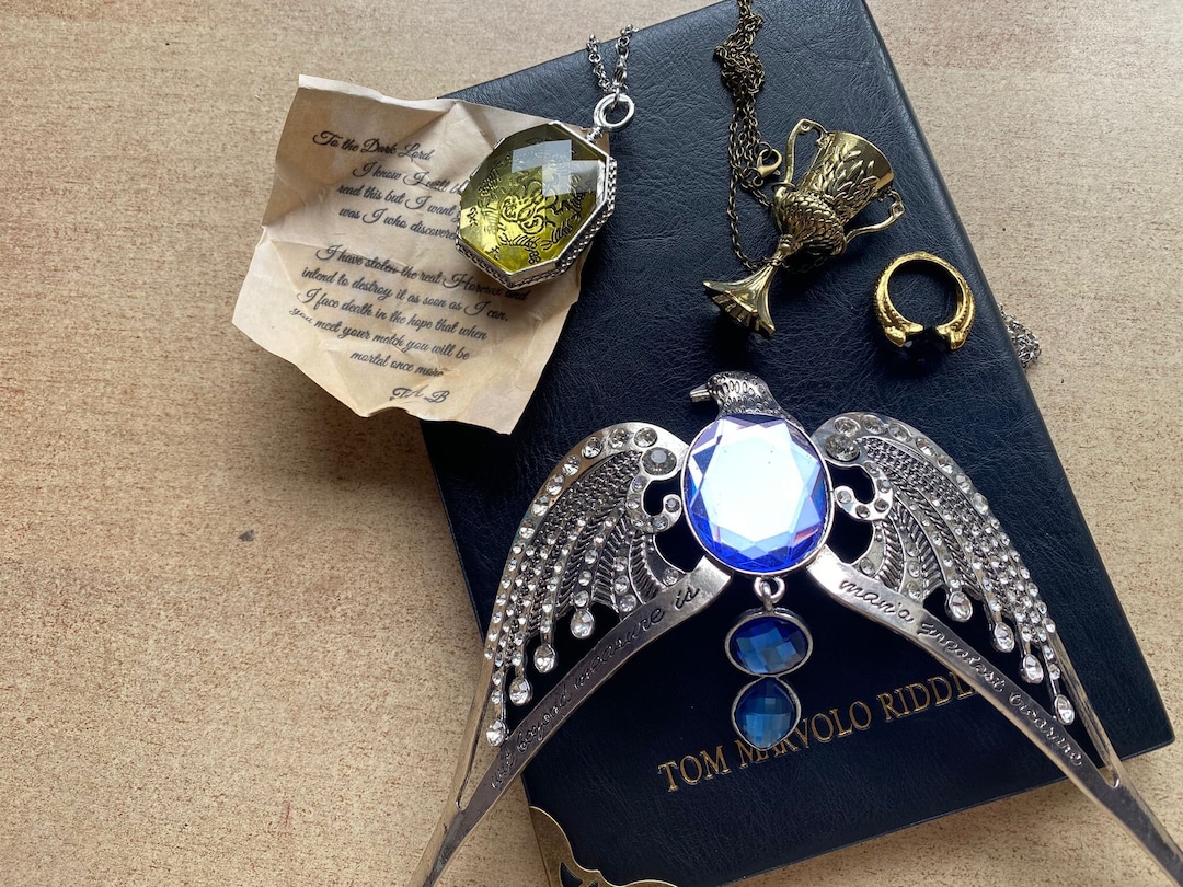Harry Potter Horcruxes Pack | Tom Riddle's Diary Rowena