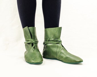 Colorful medieval shoes, renaissance boots, damen schuhe, viking historical shoes, handmade accessories, natural leathers, costume boots