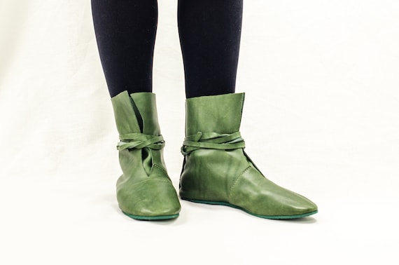 Colorful medieval shoes, renaissance boots, damen schuhe, viking historical shoes, handmade accessories, natural leathers, costume boots