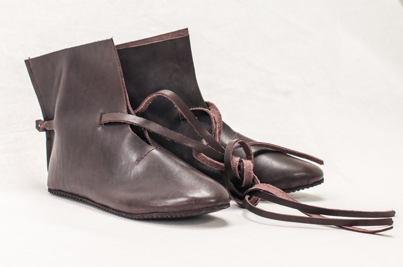 Medieval natural leather dark brown handmade historical shoes, unisex boots, viking etno boots, festival costume, turnshoe, renaissance image 9