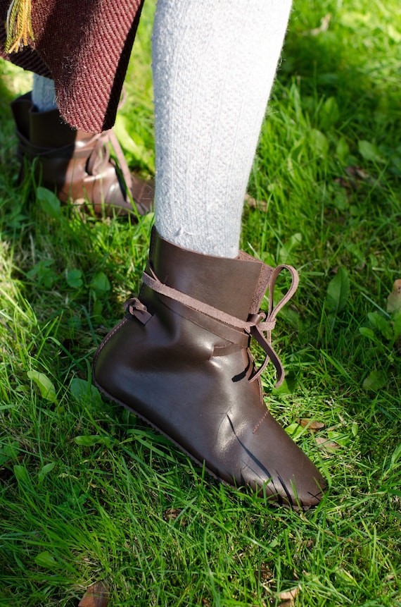 Medieval natural leather dark brown handmade historical shoes, unisex boots, viking etno boots, festival costume, turnshoe, renaissance