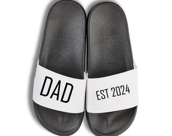 DAD est 2024 Badelatschen I Geschenk zur Geburt I Geschenk zum Vatertag I verschiedene Farben