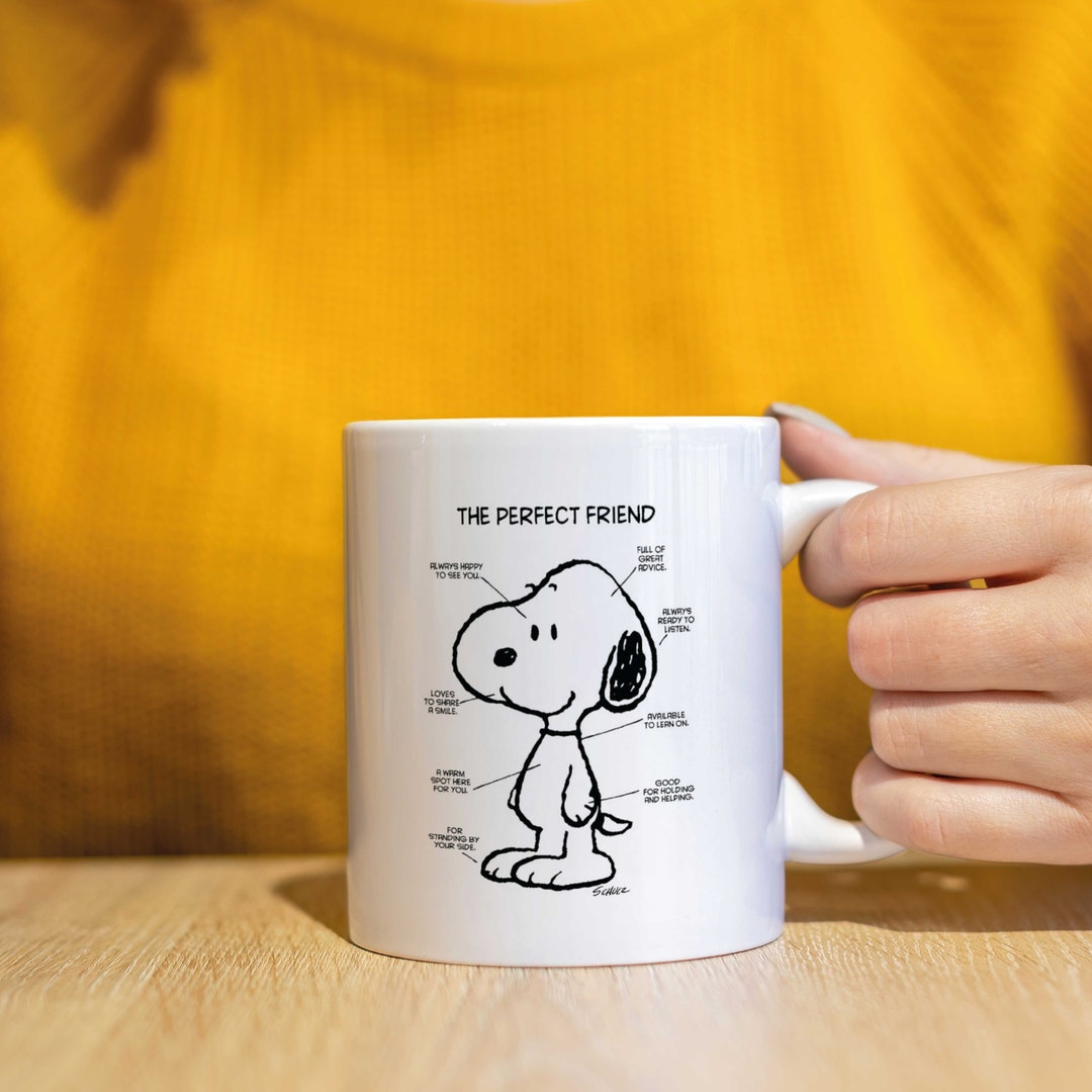 Peanuts Snoopy Tassen- & Socken-Geschenkset – Keramiktasse 312 Ml & Kuschelige Socken, Lizenziert