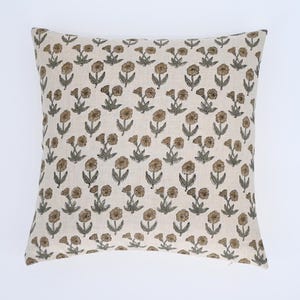 SUSAN//Fundas de almohadas con diseño floral en bloques hechos a mano / Almohadas decorativas neutras / Funda de cojín de lino / Funda de almohada de lino decorativa / Funda de almohada de diseñador
