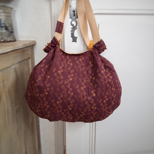 Sac cabas en tissu bordeaux forme Lune, sac porté épaule femme