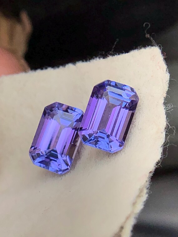 Natural Zoisite Violet Blue Tanzanite Pair, Purple Blue Octagon Cut, 1.30 Carats