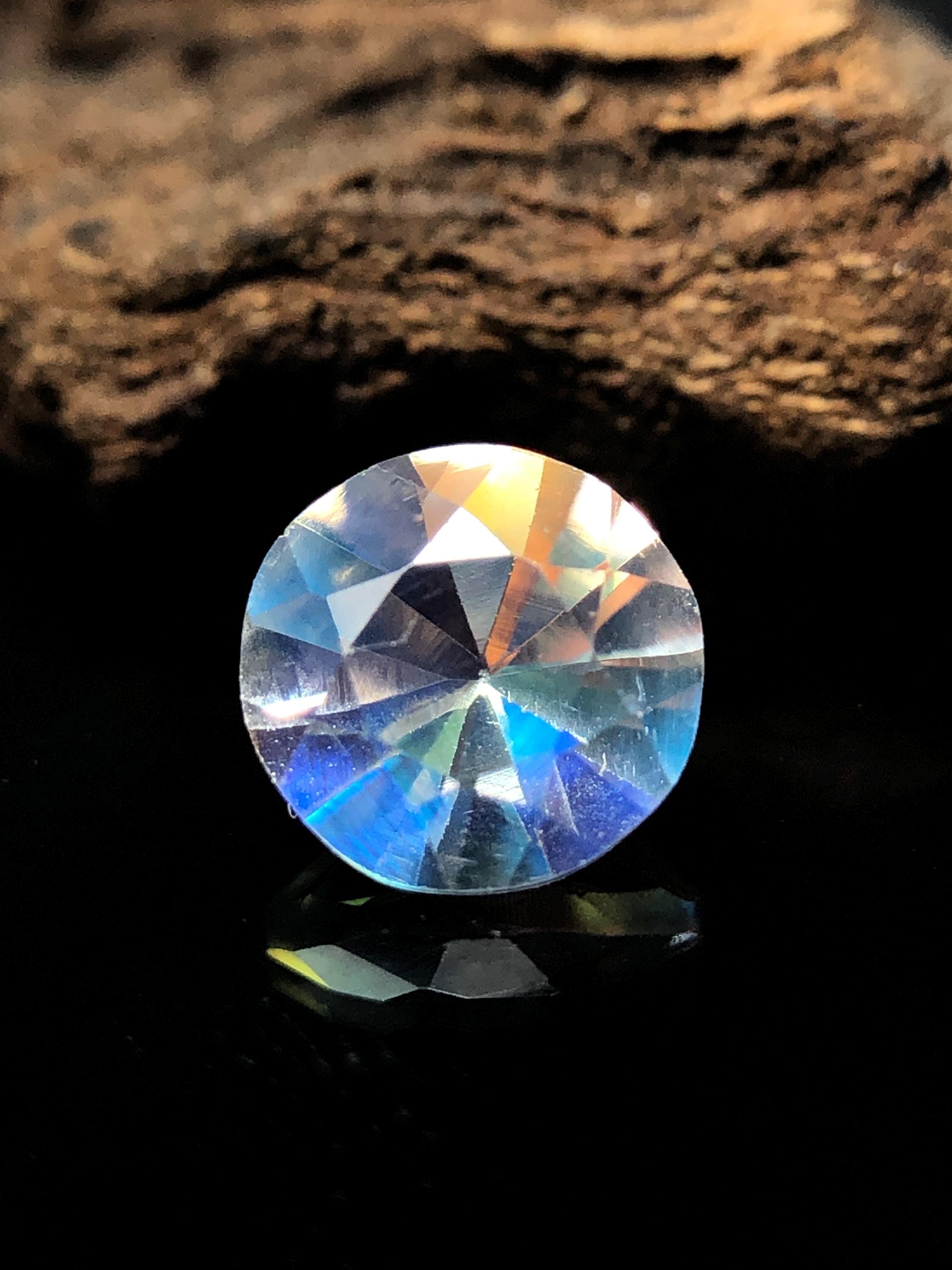 ダイヤモンドカット ラウンド マダガスカル ムーンストーン、ルース