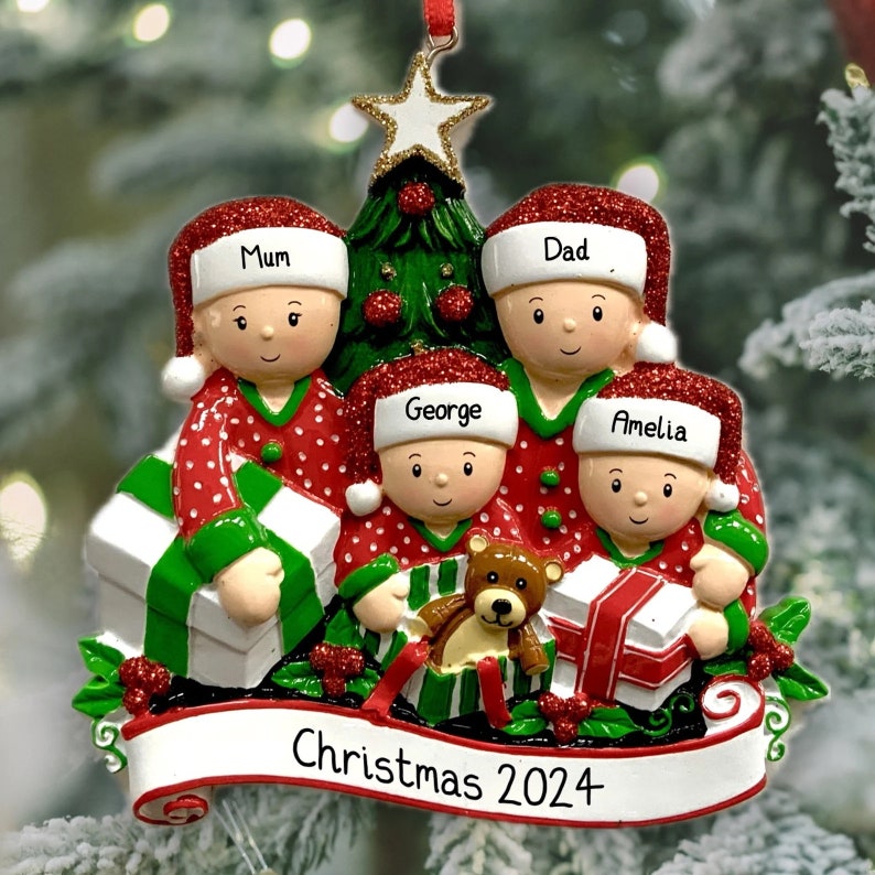 Weihnachtsbaum personalisierte Familiendekoration Gruppenornament Personalisiertes, individuelles Geschenk Bild 1