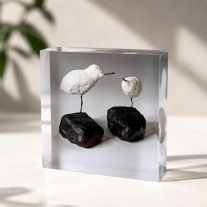 Encounter – Konstnärligt akrylblock | 10 × 10 cm | Konstföremål