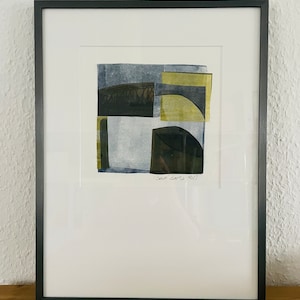 Collage geometrico nei toni del blu – arte su carta velina in passepartout 30 x 40 cm