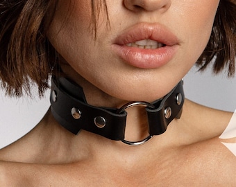 Leather collar with o ring, Leather choker necklace for women, Leather choker ring, Black leather choker collar, Leather collar sub