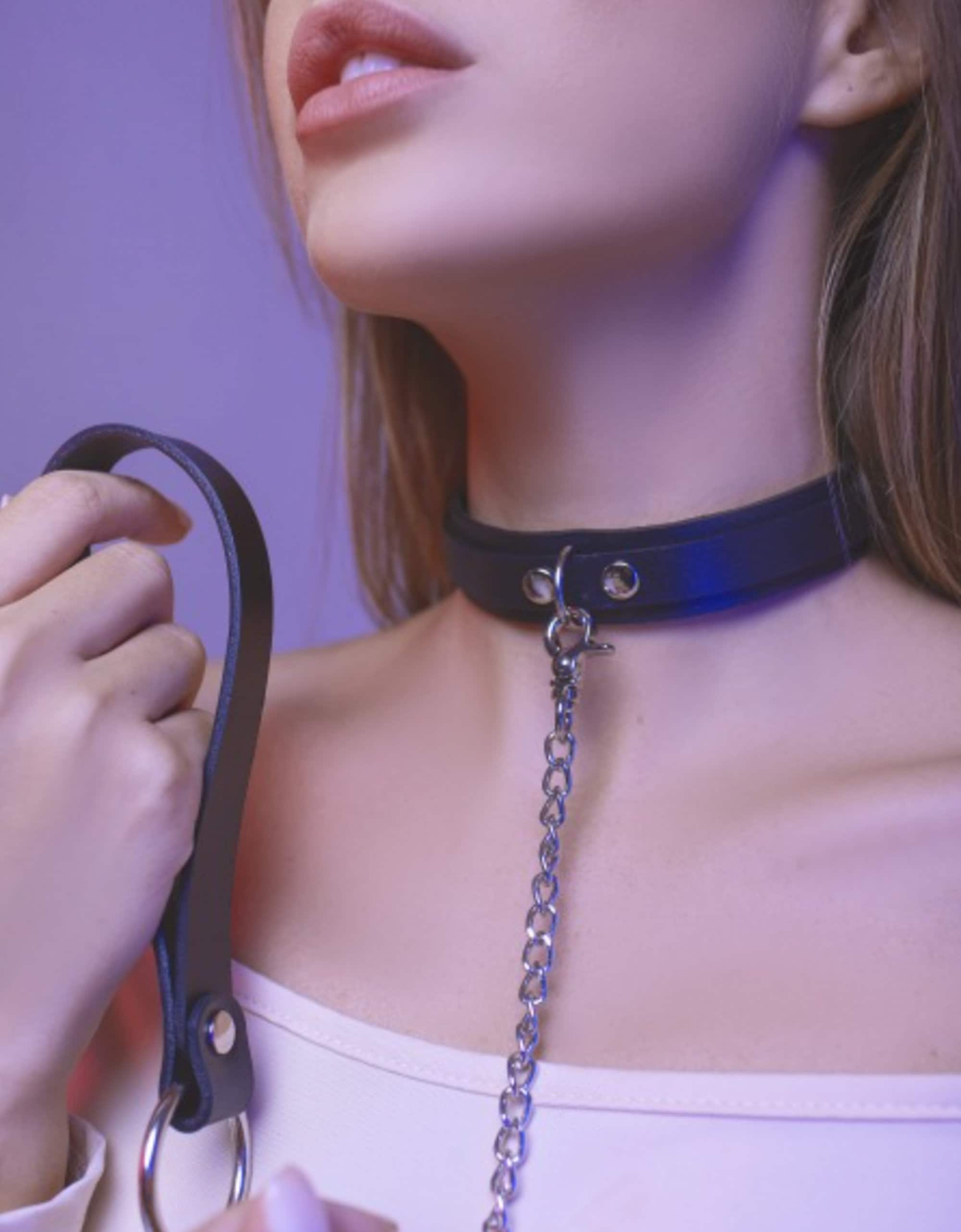 Leather Choker with Chain and Leash main image 0