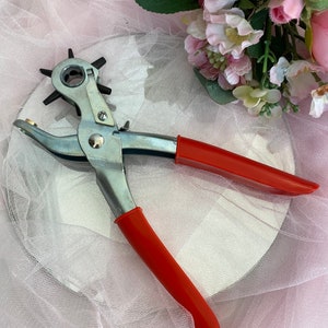 Flip flops punch hole plier