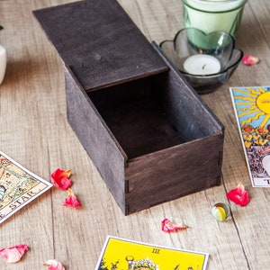 Tarotkaartdoos maan, Tarotkaartdoos houten, Tarotkaartopslagdoos, Tarotkaarthouderdoos, Houten tarotkaarthouder, Tarotkaartorganisator
