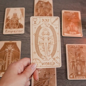 Houten tarotkaart, Houten tarotkaarten, Tarotkaarten rustiek, Gegraveerde tarotkaarten, Tarotkaarten set, Tarot cadeauset, Tarot set beginners