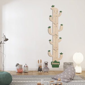 Courbe de croissance cactus, courbe de croissance personnalisée, décoration de chambre d'enfant cactus, courbe de croissance en bois, art mural cactus, art de bébé cactus, cadeau neutre pour bébé