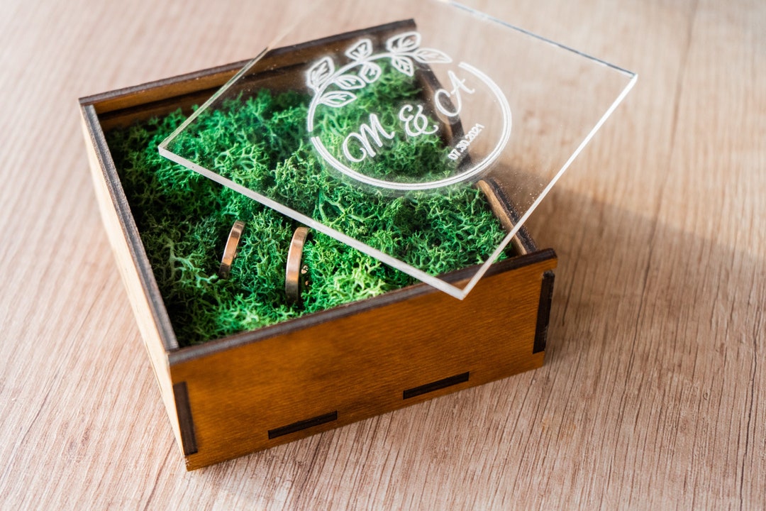Personalized Ring Box, Wedding Ring Box, Ring Bearer Box Wood, Ring Bearer Box Rustic, Moss Ring