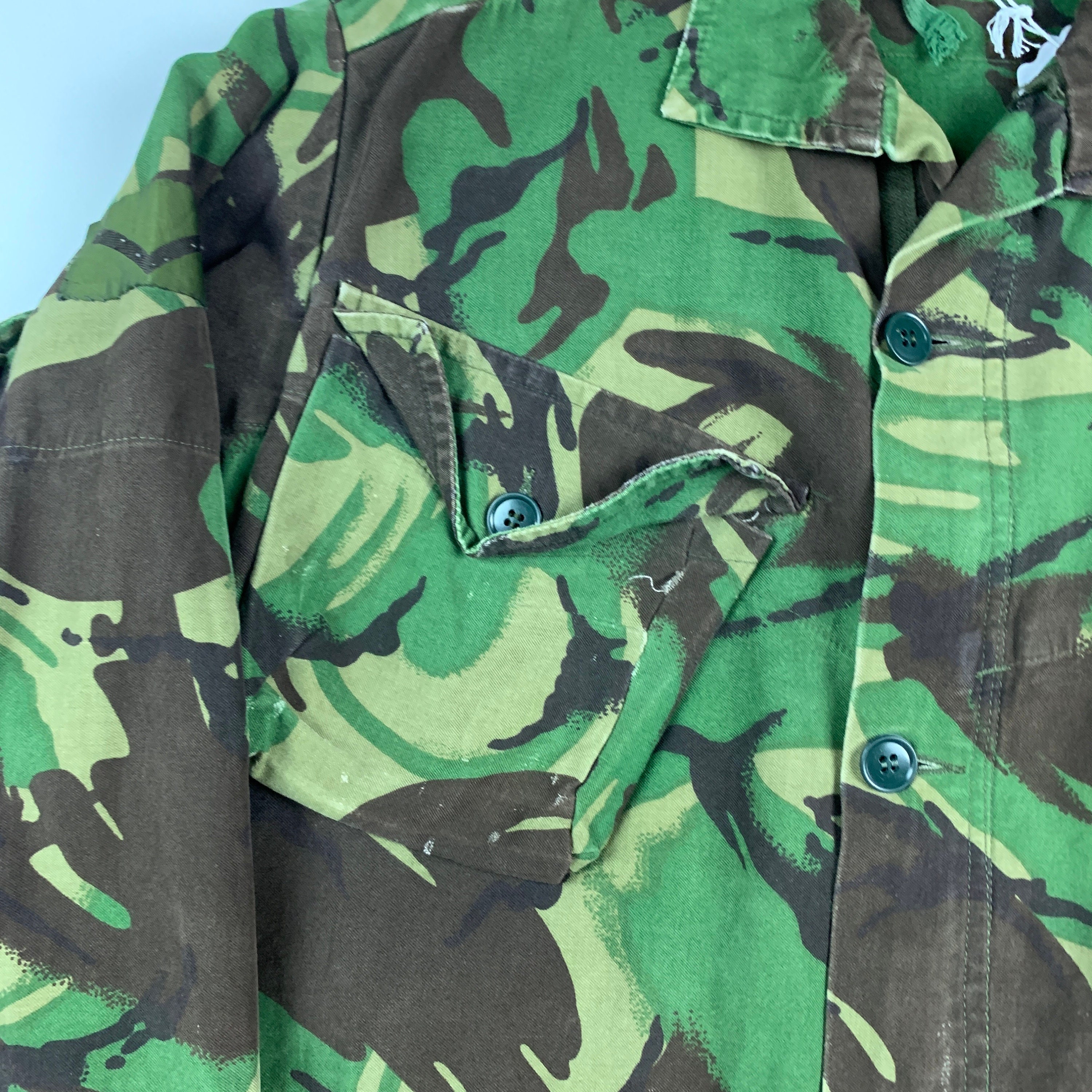 Vintage 1990s British Military DPM Camouflage Jacket Sz Vintage 1990s British Military DPM Camouflage Jacket Sz