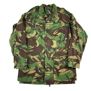 Giacca mimetica militare britannica DPM vintage degli anni '90