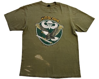 Vintage 1980s Vintage US Military Airborne Screaming Eagles T-Shirt Size Small/Medium