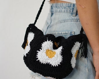 Bum Bag Crossbody Shoulder Bag Pattern,Winter Spring Summer Autumn Crochet Bag, Dumplings Bag, Granny Square Daisy Crochet Bag, Boho Crochet