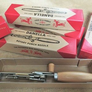 Danella Semi-automatic Tufting Tool. Fast Manual Punch Needle. The Original Rug Hooking Tool from Denmark image 4