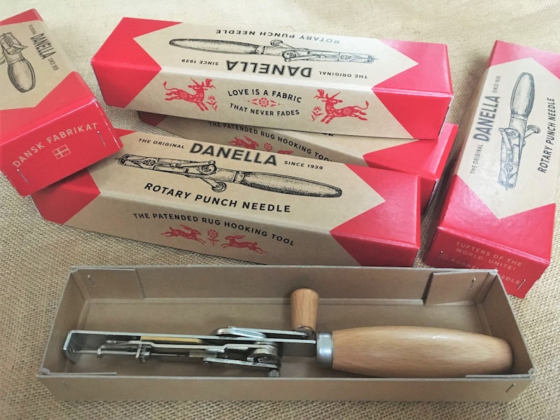 Danella Semi-automatic Tufting Tool. Fast Manual Punch Needle. The Original Rug Hooking Tool from Denmark image 4