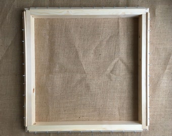 Ponsnaald / Tuftraam 49 x 49cm. Voor tapijthaken, tuften en ponsen. Ideaal voor het werken met Danella Needle. Gemaakt in Denemarken
