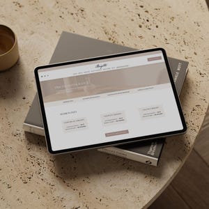 Therapist Squarespace website template mockup preview