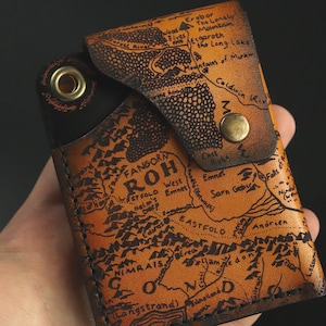 Vintage Map Leather Card Holder, Engraved Fantasy World Wallet, Hand-Dyed Adventure Map Sleeve, Unique Gift for Fantasy Fans & Travelers