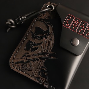Cartera de cuero EDC, inspirada en Predator, cartera minimalista, cartera hecha a mano, cartera personalizada, cartera de extraterrestre, cazador, cartera de calavera, cartera personalizada