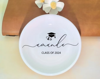 Gepersonaliseerde Afstudeer Sieraden Schotel, Klasse van 2024 cadeau, College Afstudeercadeau voor haar, Masters Degree Geschenken, PHD Afstudeer Trinket Dish