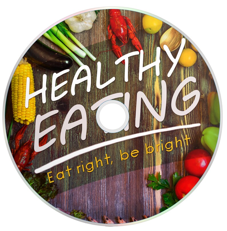 K&ouml;nnte beinhalten: Eine wei&szlig;e Holzscheibe mit den Worten "Healthy Eating" in wei&szlig; auf gelbem Hintergrund. Der Text "Eat right, be bright" ist in gelb auf wei&szlig;em Hintergrund geschrieben. Die Scheibe ist von verschiedenen Fr&uuml;chten und Gem&uuml;se umgeben, darunter Mais, Auberginen, Zitronen und gr&uuml;ne Paprika.