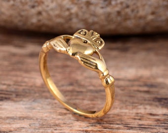 18k Gold Claddagh Ring, Tiny Celtic Irish Ring, Personalized Ring, Promise Ring, Birthday Gifts, Gift for Her, Boho Ring