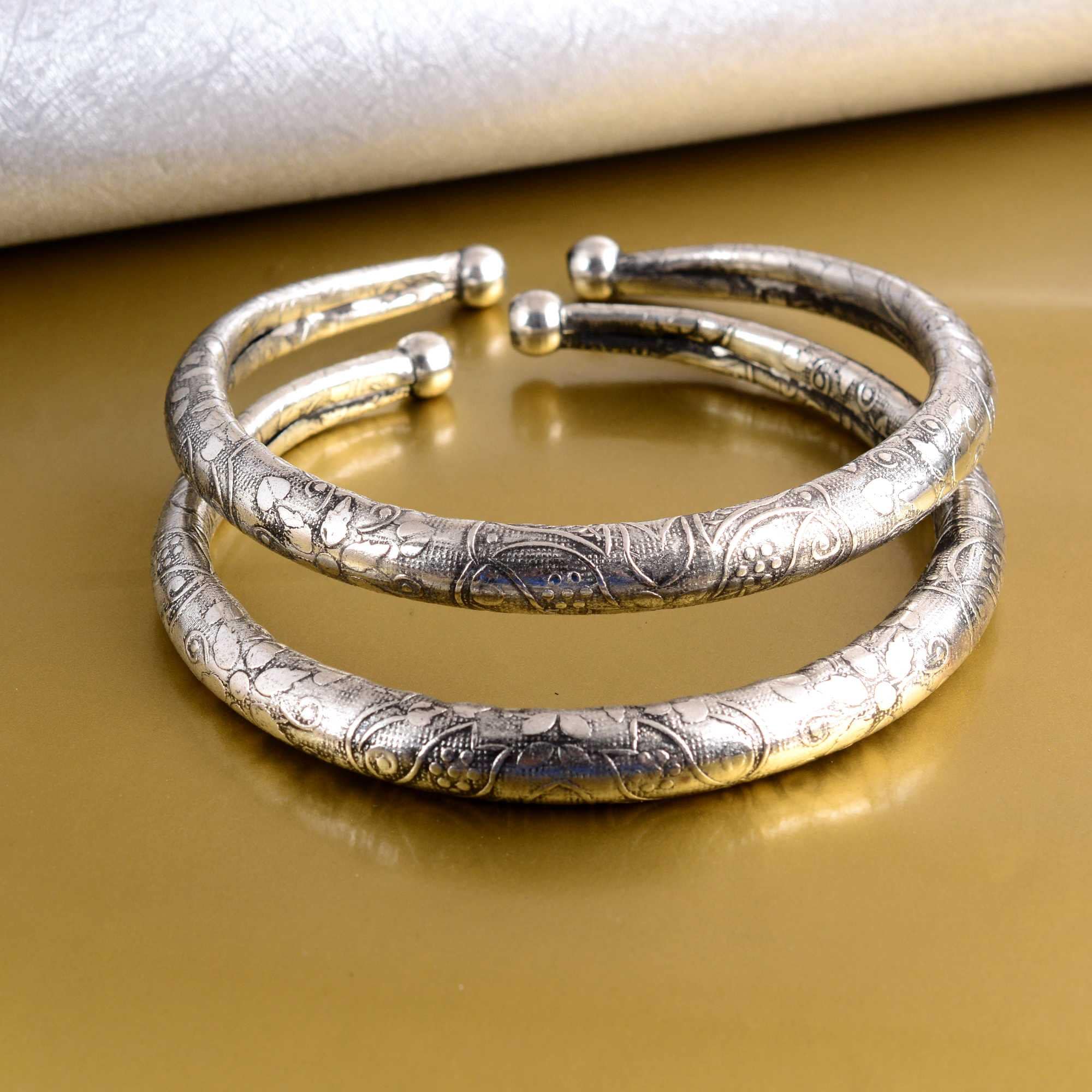 Turkmen bracelet - Etsy 日本