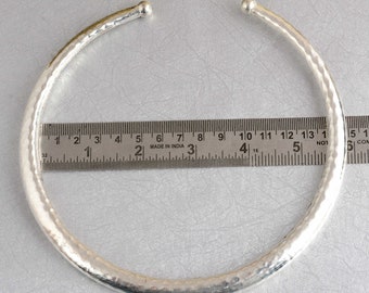 Hammered Silver Choker Necklace: Minimalist Open Collar