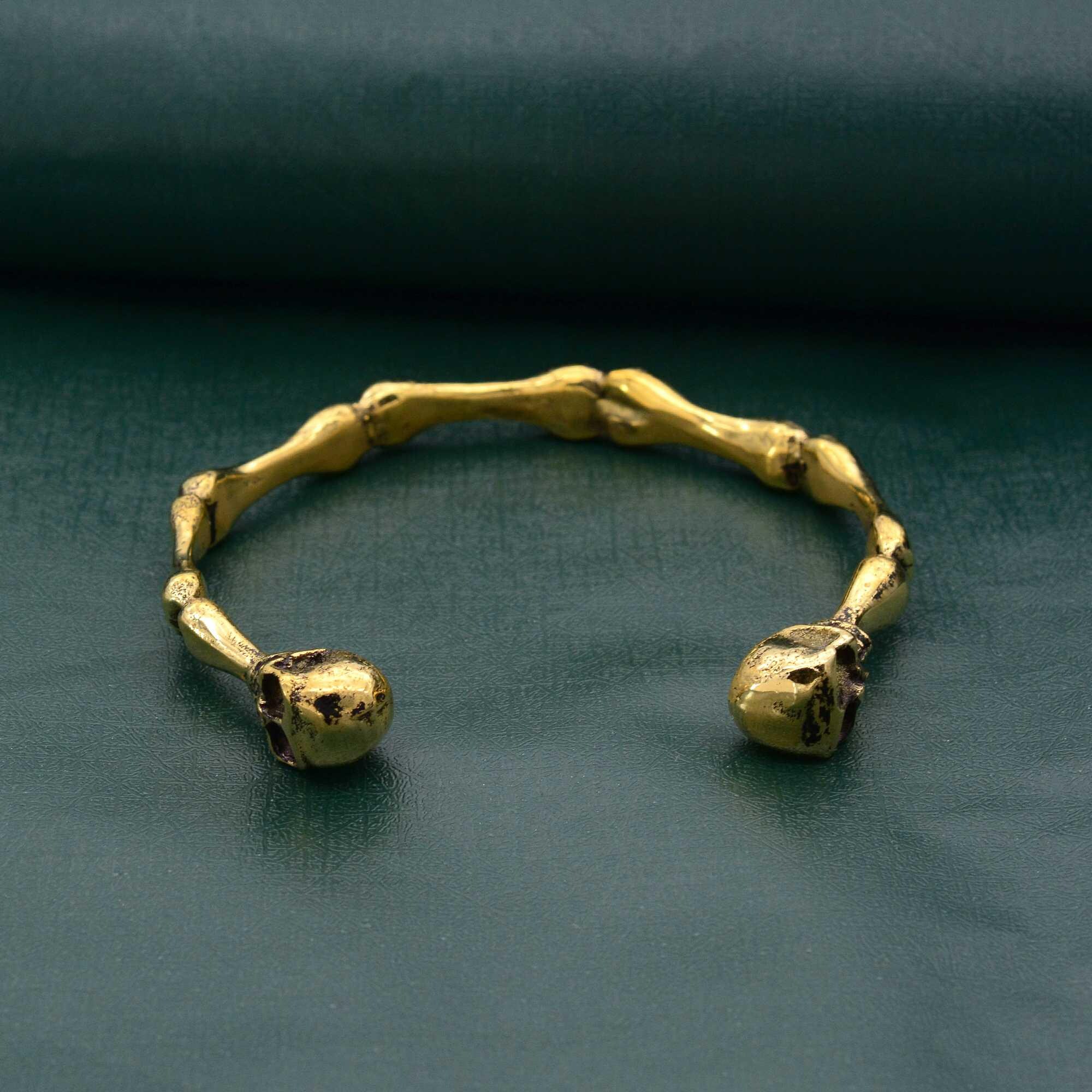 TRANSCORE】 Twin Flame Skull Bangle 最値下 TRANSCORE】 Twin Flame