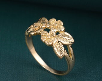 Gold Flower Ring, Flower Ring, Handmade Flower Ring, Gold Flower Ring, Artisan Ring, Gold Vermeil Ring, Dainty Ring, Gold Floral Ring