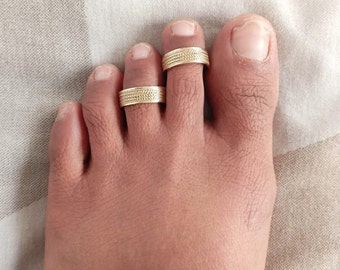 pair of gold toe ring for women, open Toe Ring, Adjustable Toe Ring, Minimalist Ring, Midi Ring, Band Toe Ring