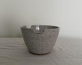 The Amara Bowl | Handmade Ceramic Ramen Bowl with Chopstick or Spoon Rest