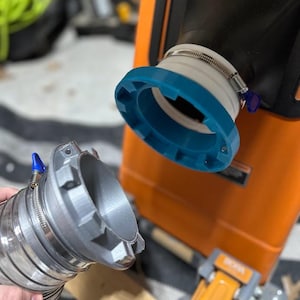 Magnetic Twist-Lock Dust Collection Connectors: 4"/2.5" Woodshop Hose Adapter