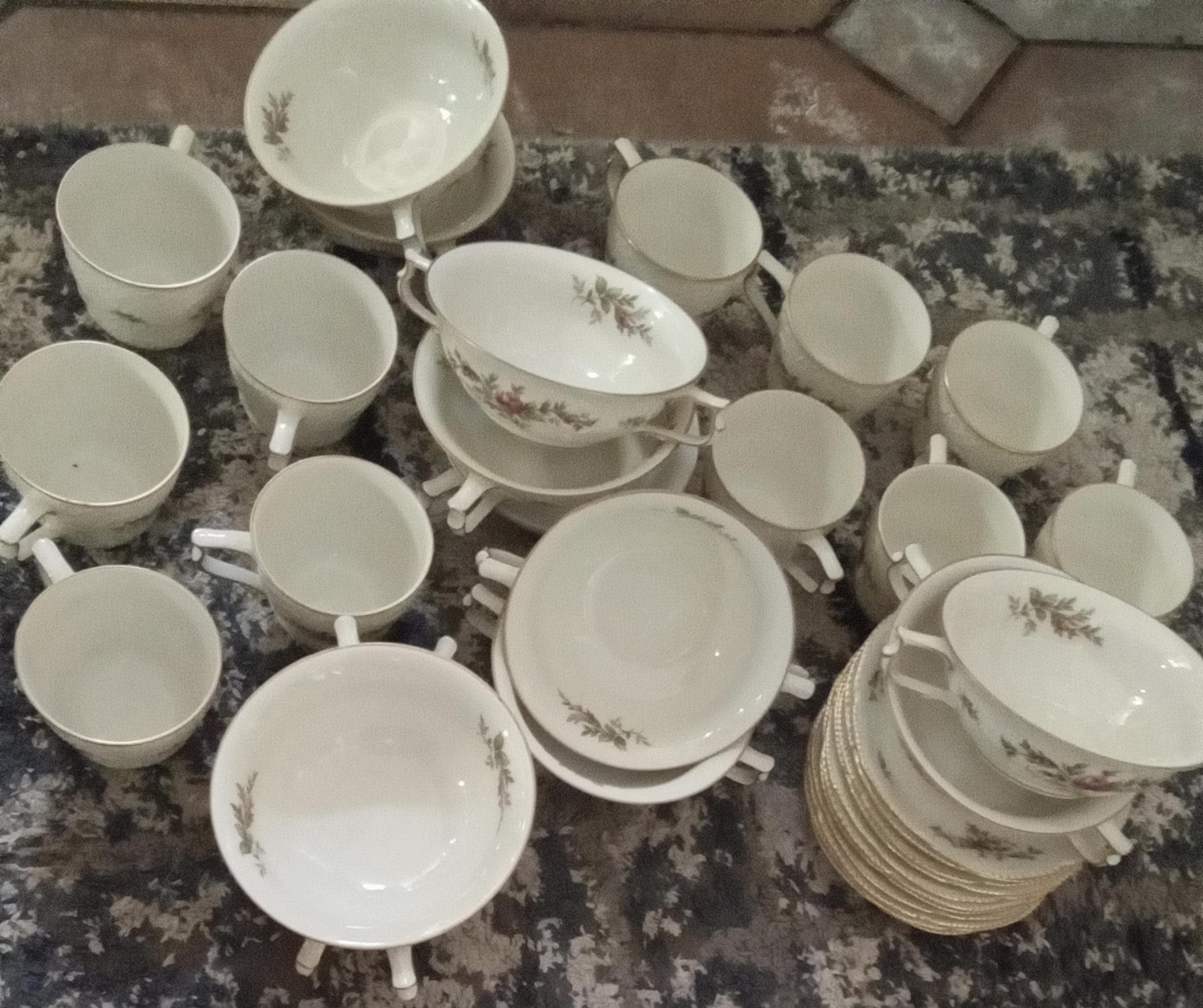 Rosenthal Classic Rose Collection Red Rose Dinner Set 6 Pieces