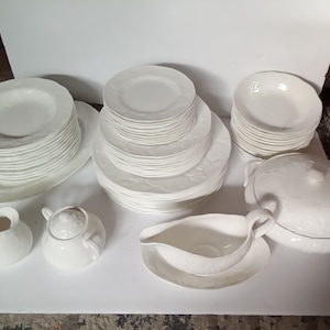 Wedgewood China Strawberry Vine - Etsy
