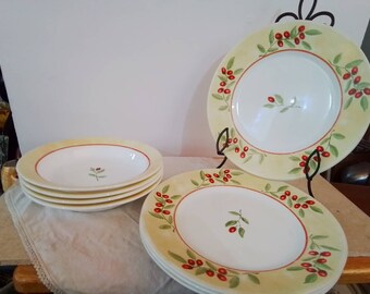Rare Find  Corelle Ultra Radiance Pattern 4  Dinner Plates  10.75" & 4 Salad/Pasta Bowls 8.5" Yellow and Berry Pattern